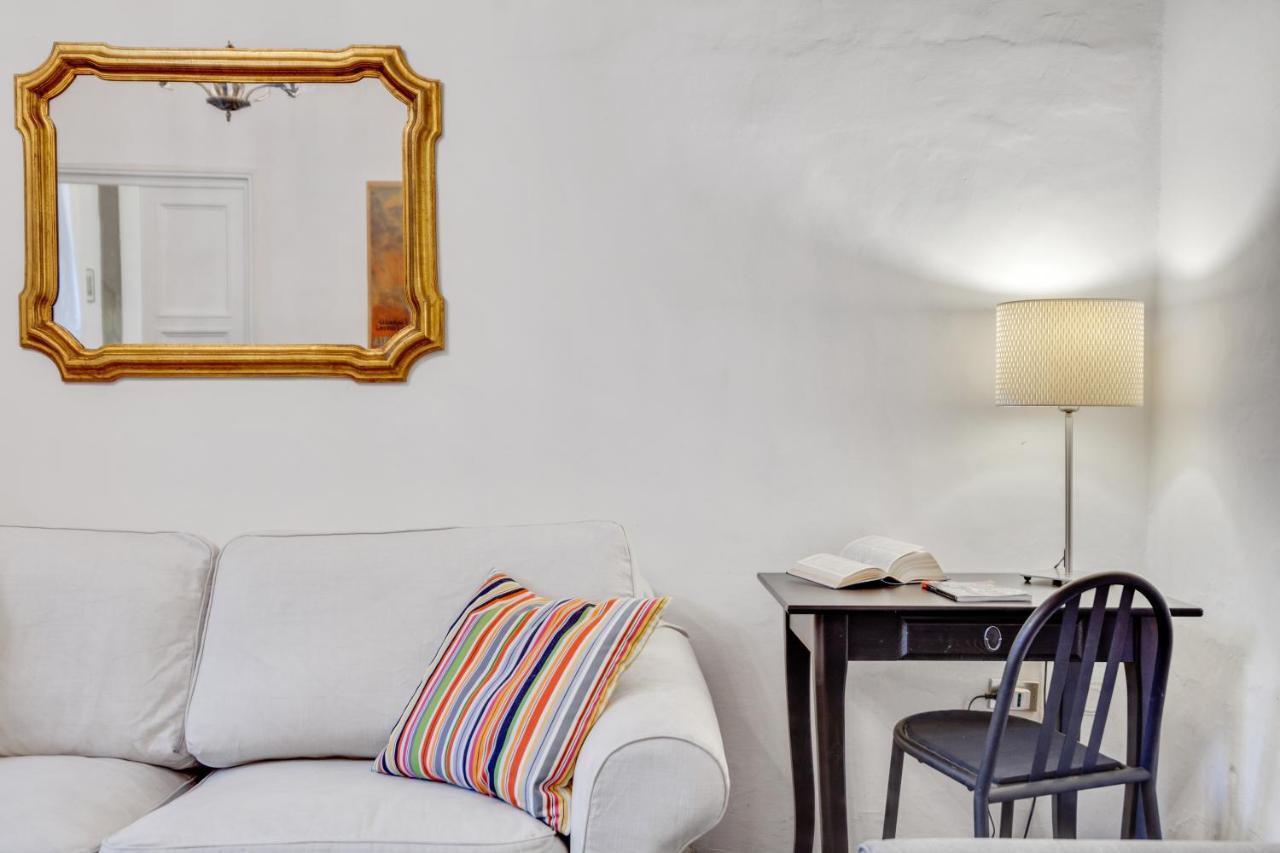 Porta Rossa Apartments Near Ponte Vecchio فلورنس المظهر الخارجي الصورة