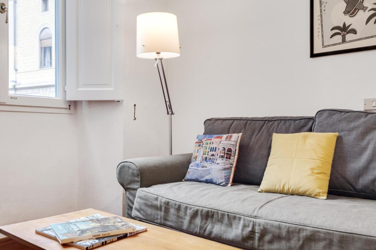 Porta Rossa Apartments Near Ponte Vecchio فلورنس المظهر الخارجي الصورة