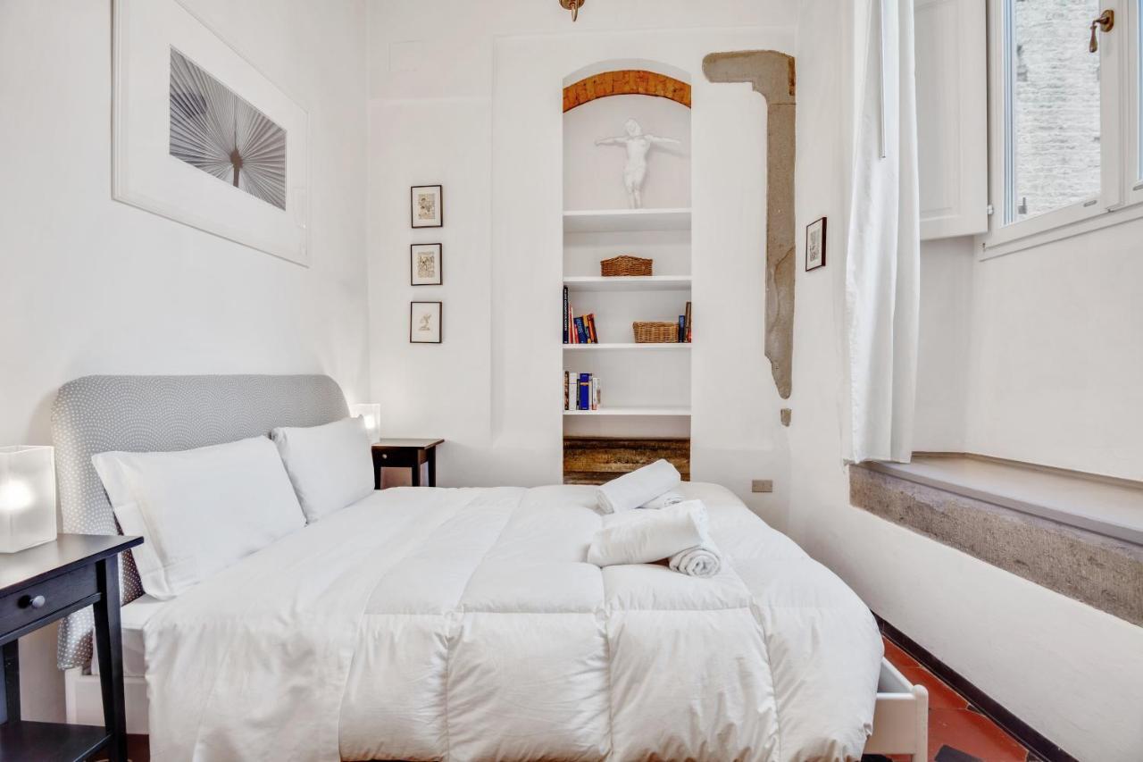 Porta Rossa Apartments Near Ponte Vecchio فلورنس المظهر الخارجي الصورة