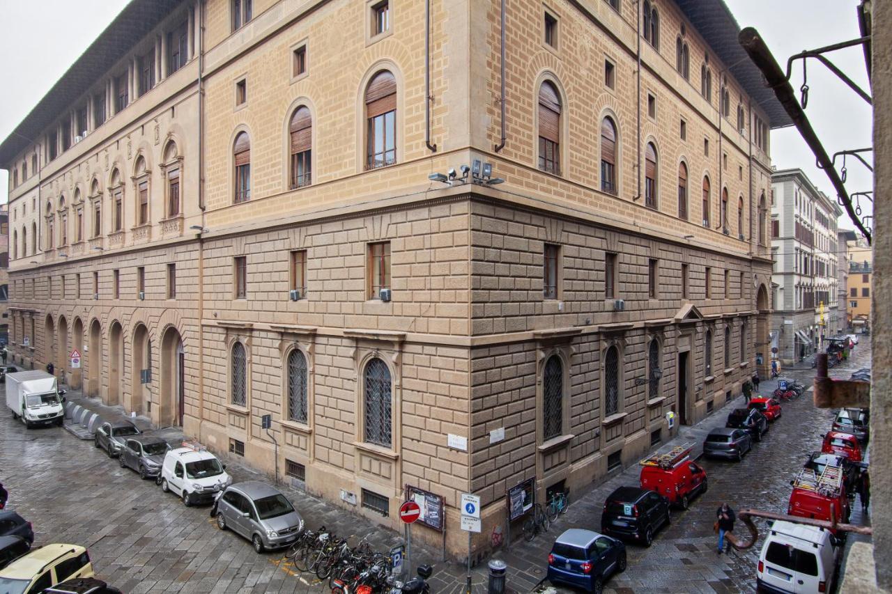 Porta Rossa Apartments Near Ponte Vecchio فلورنس المظهر الخارجي الصورة