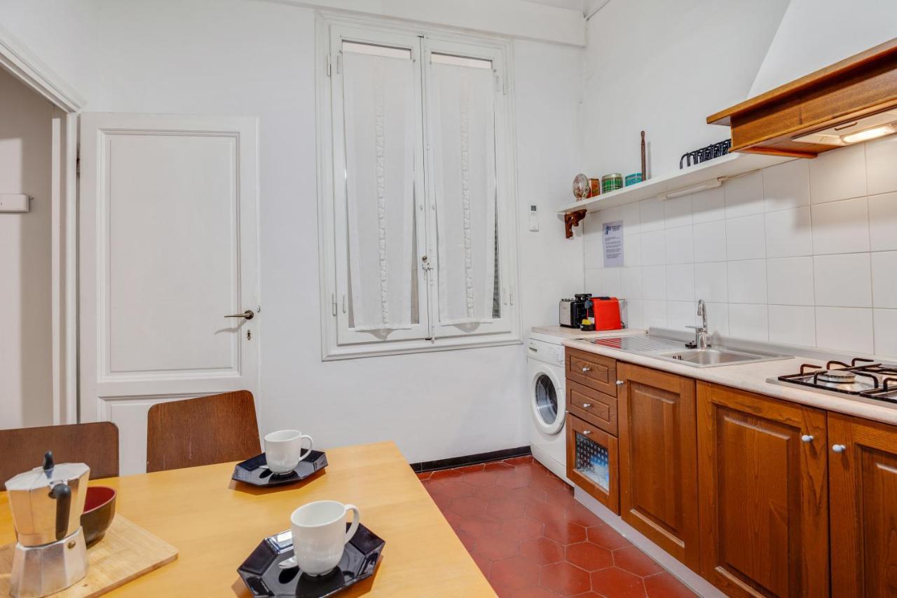 Porta Rossa Apartments Near Ponte Vecchio فلورنس المظهر الخارجي الصورة